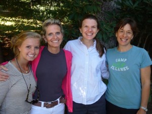 Bonnie Bolz Merkt returned to be greeted by Elizabeth Tindall and Laurie Strayhorn.